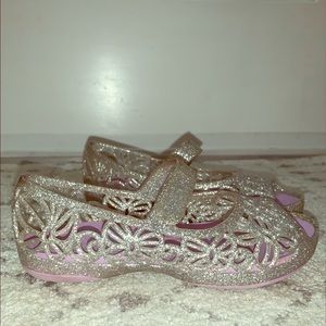 Girls Silver Isabella Glitter Flat Ballet Crocs